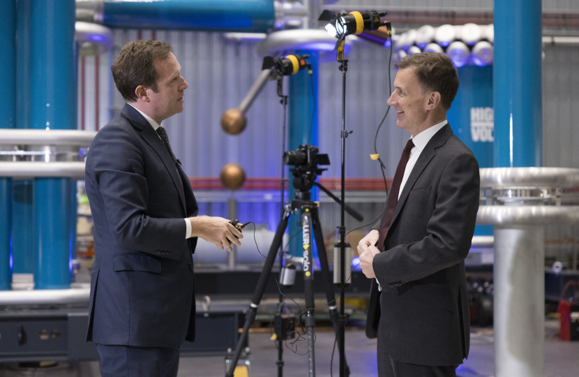 Chancellor Jeremy Hunt visit the High Voltage Lab at University of Manchester.